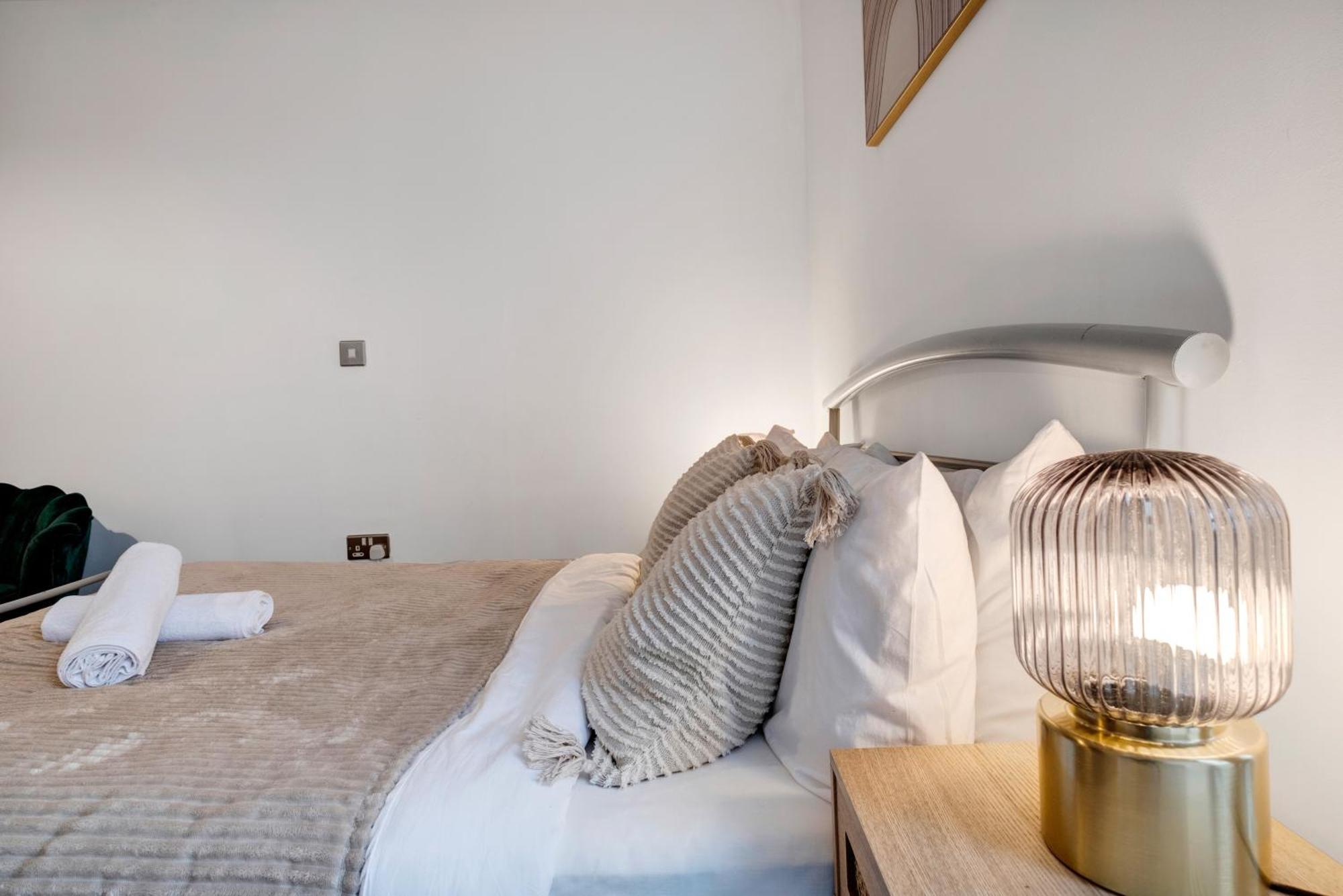 Ultra Stylish 2 Bedroom Apt Centrally Located Birmingham Kültér fotó